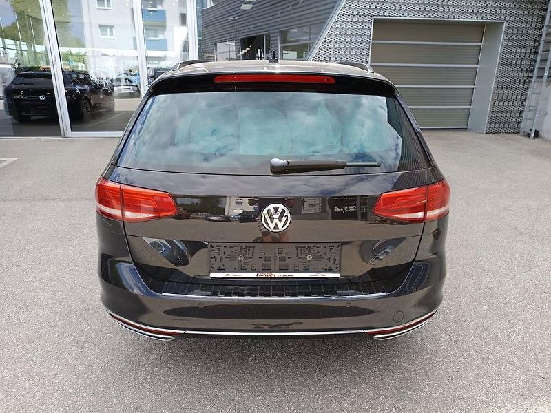 Volkswagen Passat (2018) 2,0 TDi 4Motion DSG 140 KW - fotka 5 z 15
