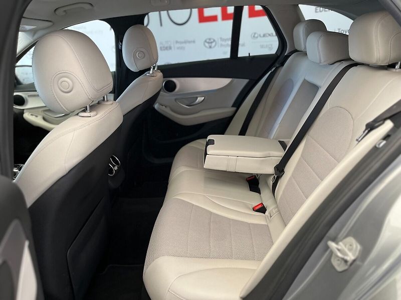 Mercedes-Benz Třídy C C 250 d 4MATIC Avantgarde - fotka 21 z 27