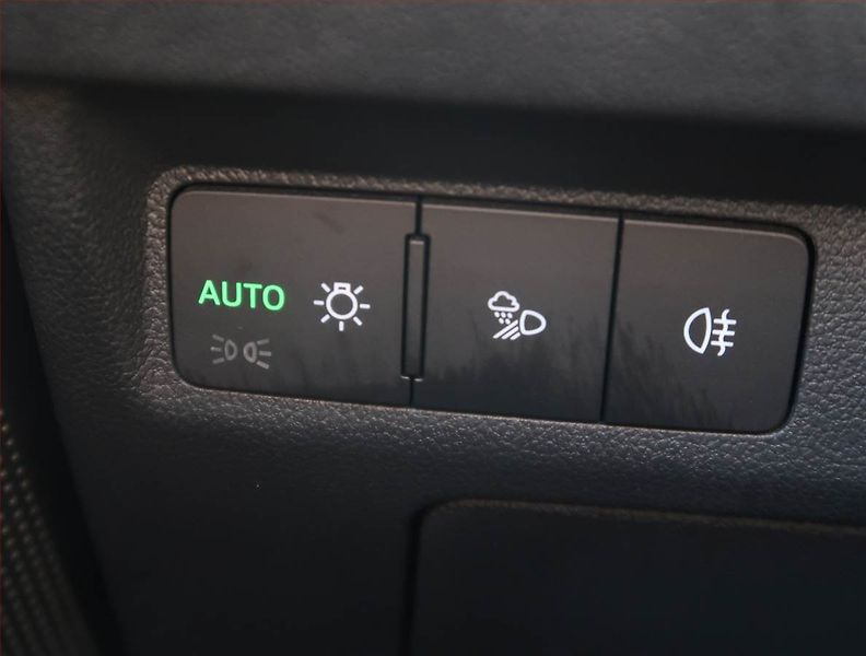 Škoda Enyaq (2021) 60 (62 kWh), SoH 91% - fotka 26 z 30