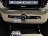Volvo XC90 (2026) 2,0 T8  Plus Bright - náhled 28