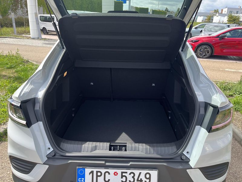 Renault Arkana (2025) esprit Alpine full hybrid 145 - fotka 7 z 10