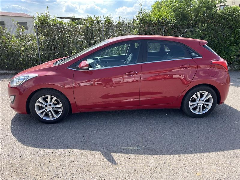 Hyundai i30 1,6 CRDi ČR ALU KAMERA 2x KOLA - fotka 4 z 32