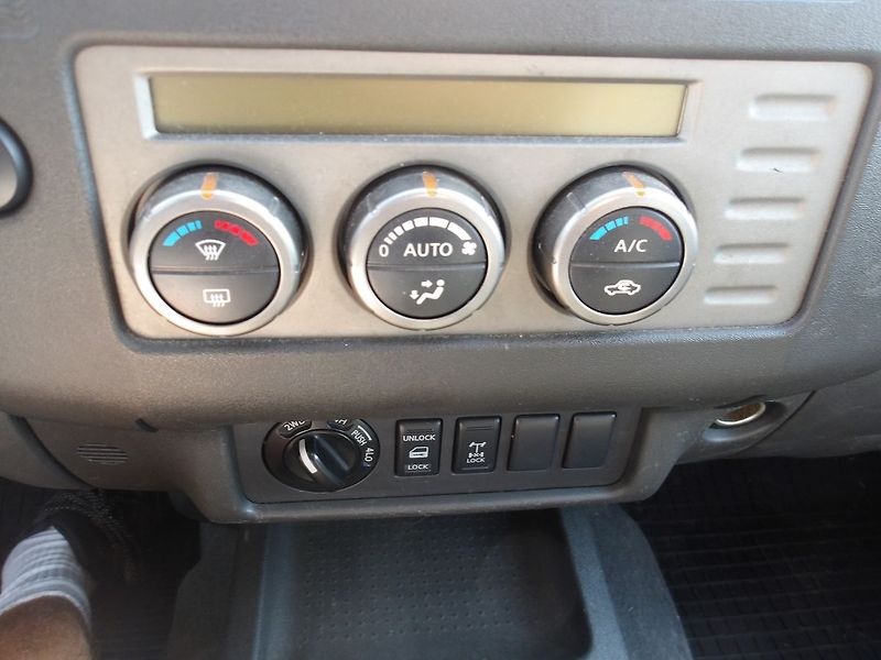 Nissan Ostatní 2,5TDCi 4x4 NAJ.200000km ! - fotka 27 z 32