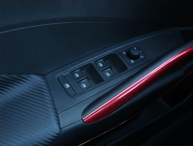 Škoda Fabia (2025) 1.0 TSI, Monte Carlo, Automat - fotka 22 z 23