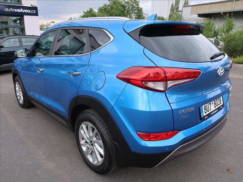Hyundai Tucson 2,0 CRDi,100kW,1majČR,4x4,S.kn - fotka 4 z 31