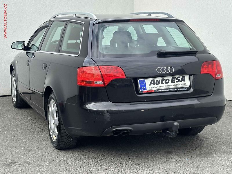 Audi A4 (2005) 2.0TDi, 2.maj, AC, tažné - fotka 6 z 14