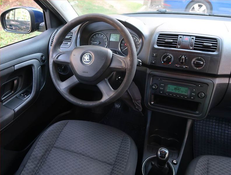 Škoda Fabia (2013) Ambition 1.6 TDI, ČR,1.maj - fotka 7 z 16