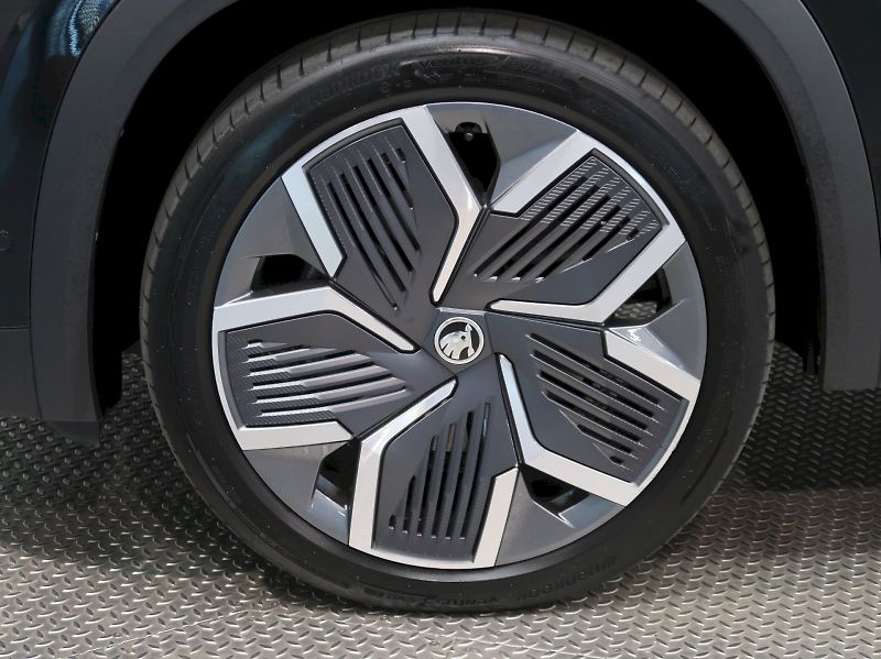 Škoda Kodiaq (2024) EXCLUSIVE 2.0TDI 142KW 4x4 DSG - fotka 12 z 51