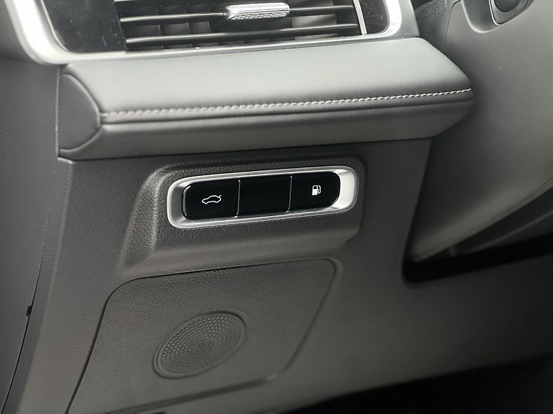 Chery Tiggo 7 PHEV (2026) UNIQUE 1.5 T-GDI  - fotka 11 z 31