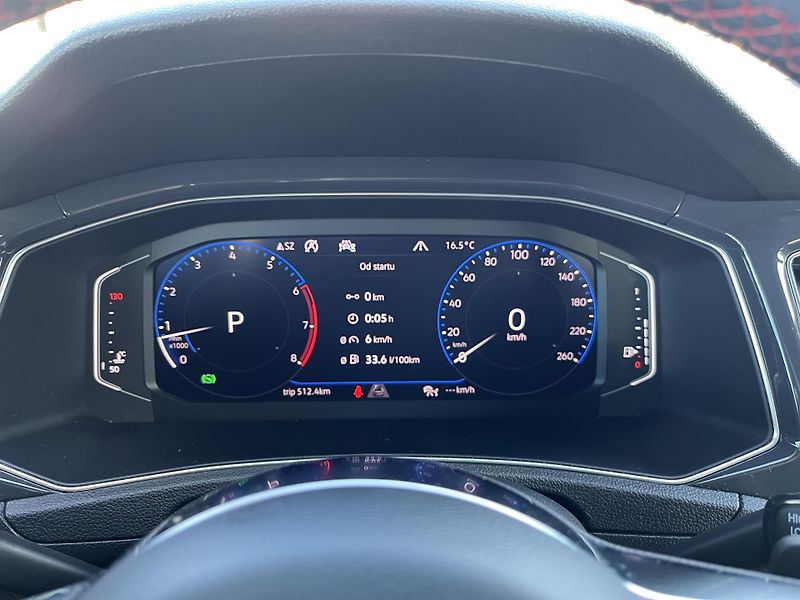 Volkswagen T-Roc Sport 1,5TSI  7DSG 110kW - fotka 13 z 24