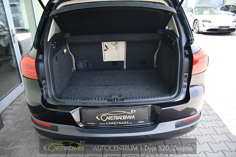 Volkswagen Tiguan 2.0TDi 103kW PANO TAŽNÉ - fotka 47 z 54