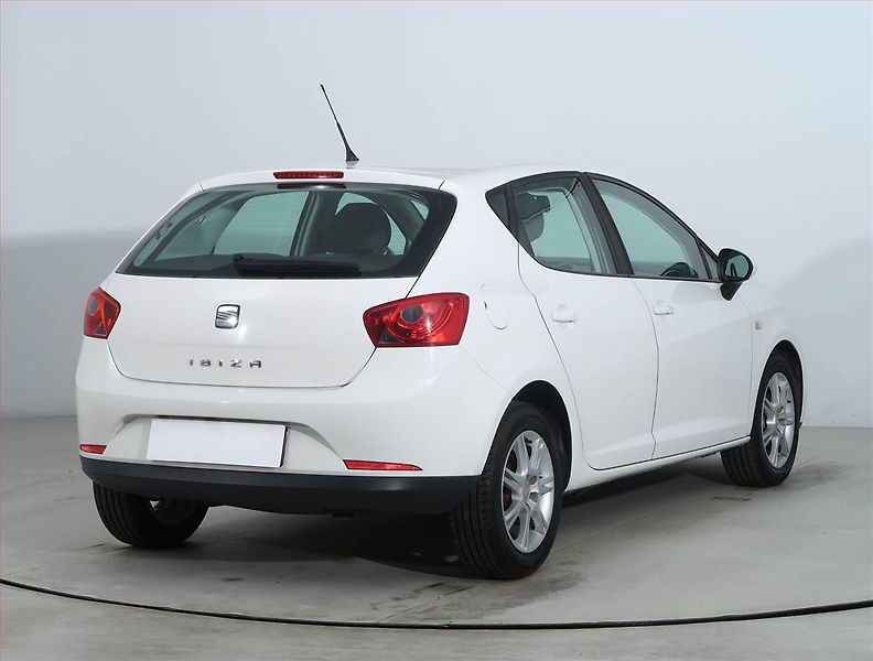 Seat Ibiza (2010) 1.4 16V, po STK, jezdí dobře - fotka 5 z 18