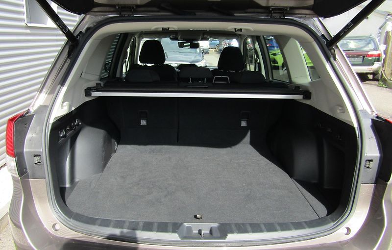 Subaru Forester (2022) Comfort NAVI ČR v záruce - fotka 29 z 37