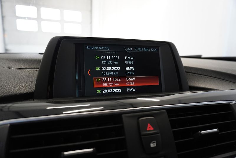 BMW Řada 4 420 - NOVÝ MOTOR NA 210000 KM - fotka 28 z 32