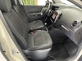 Renault Captur 0.9 TCe ČR 1.MAJ  REZERVACE  - náhled 14
