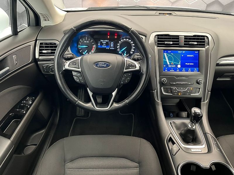 Ford Mondeo 110 kW, MANUÁL, TAŽNÉ - fotka 8 z 69