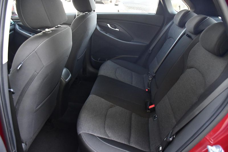 Hyundai i30 1.0TGi DCT STYLE ČR 1M - fotka 19 z 49