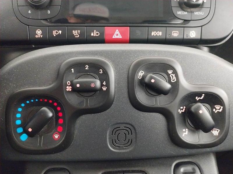 Fiat Panda (2019) 1.2, ČR,1.maj, Serv.kniha - fotka 16 z 16