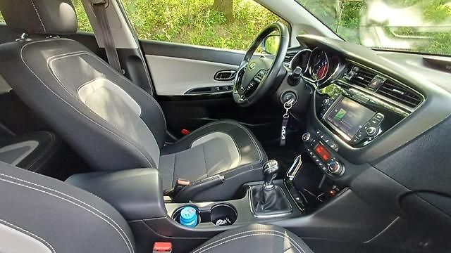 Kia Ceed SW (2017) - fotka 13 z 23