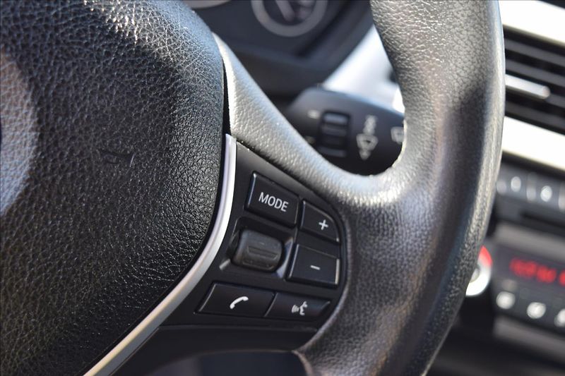 BMW Řada 3 2,0 318d F31 105KW NAVI TAŽNÉ - fotka 35 z 48