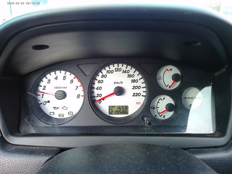 Mitsubishi Lancer 1.6 i, 72 kW, klima, nová STK - fotka 17 z 22