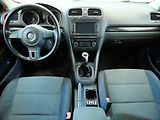 Volkswagen Golf (2011) 1.6 TDi, AC, park.asist - náhled 8