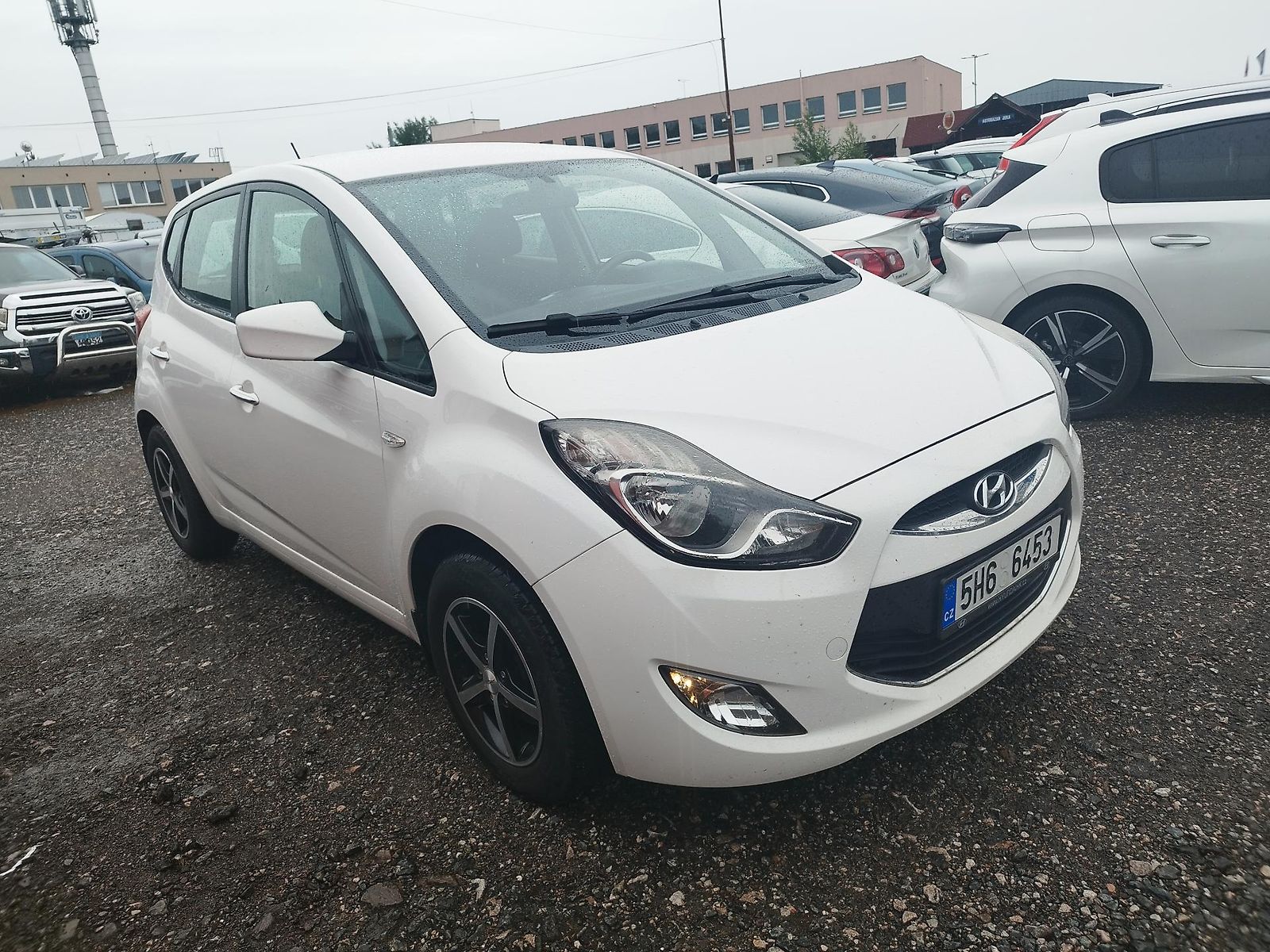 Hyundai ix20 1.4i, volat-608 081 843