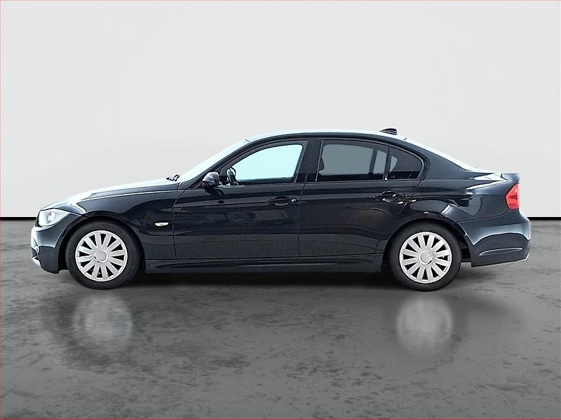 BMW Řada 3 (2008) 320 d, Vyhř. sedaček - fotka 3 z 15