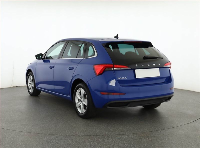 Škoda Scala (2023) Style 1.0 TSI, Serv.kniha - fotka 4 z 21
