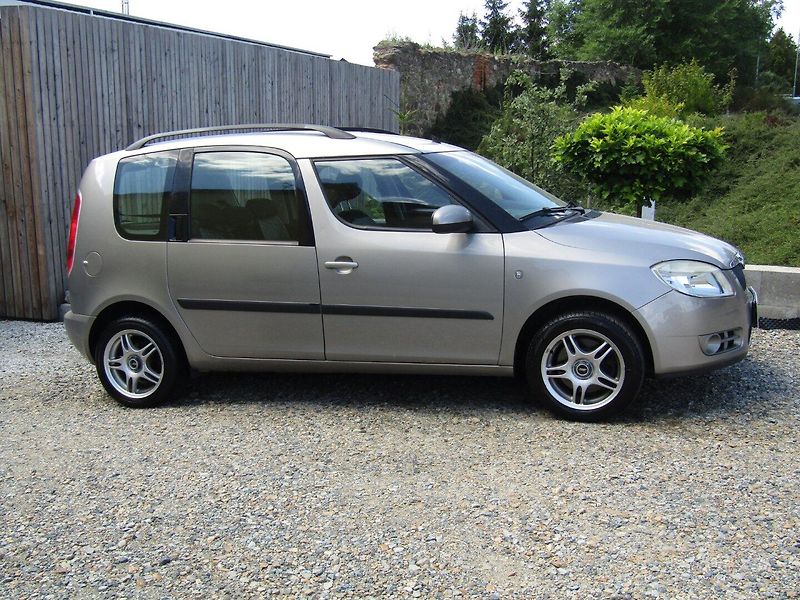 Škoda Roomster (2008) 1.9 TDI 77kW  BEZ DPF - fotka 9 z 36