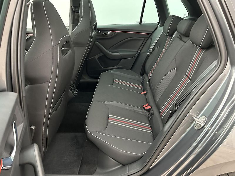 Škoda Kamiq 1.0 TSI Monte Carlo - fotka 20 z 26