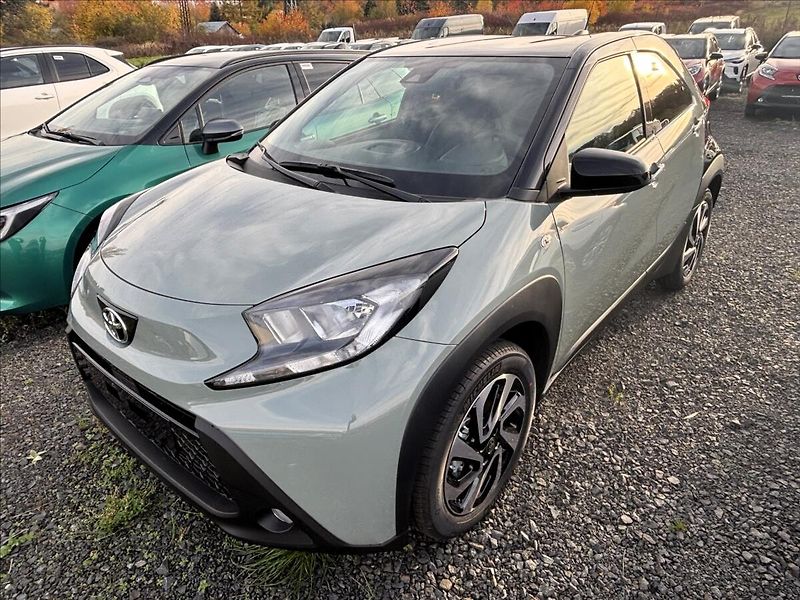 Toyota Aygo 1,0   X Style CVT - fotka 3 z 8