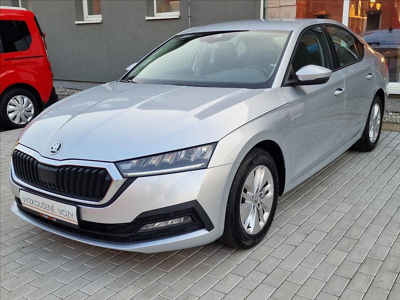 Škoda Octavia 2.0TDI DSG Ambition,ČR,1.Maj. - fotka 5 z 50