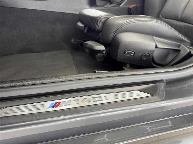 BMW Řada 1 3,0 i, M140i xDrive,Shadow,400 - fotka 31 z 41