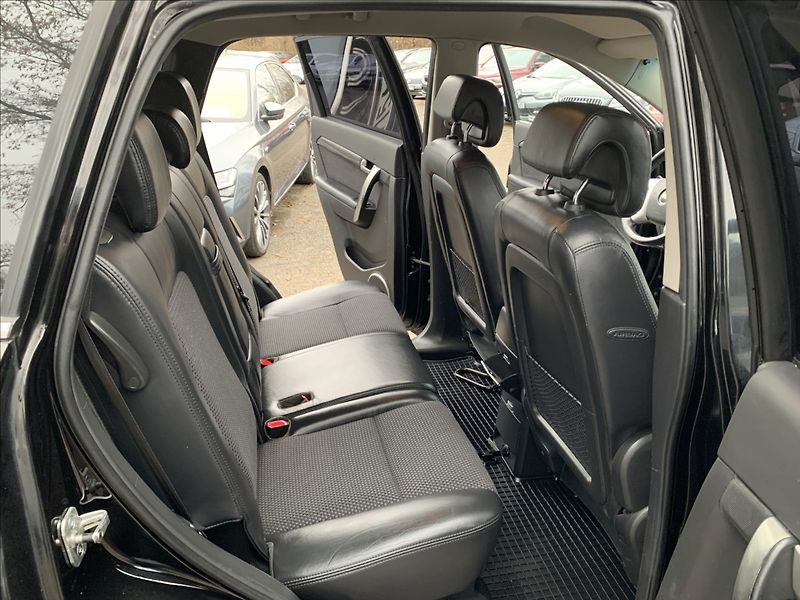 Chevrolet Captiva 2,0 CDTI AUTOMAT,7.MÍST - fotka 17 z 19