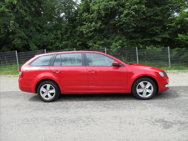 Škoda Octavia 1,6 TDi 81 Kw, Nové v ČR - fotka 10 z 25