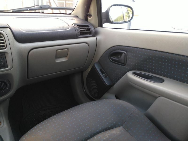 Renault Thalia 1,4i klima - fotka 8 z 21