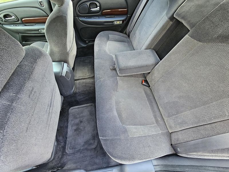 Chrysler 300M (1999) R 2.7L - fotka 14 z 16