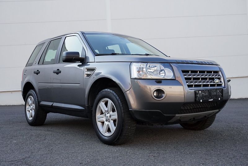 Land Rover Freelander 2.2 TD4 118kW PSA - fotka 1 z 30