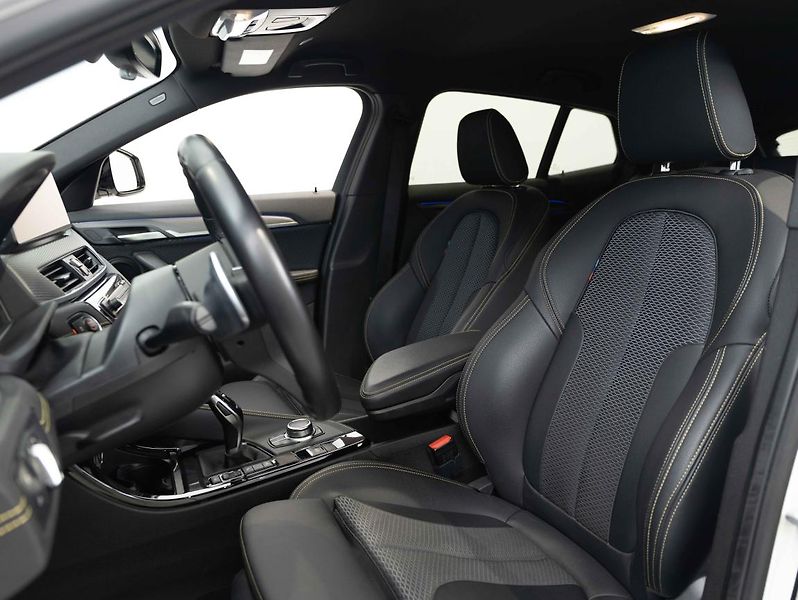 BMW X2 M35i - fotka 20 z 22