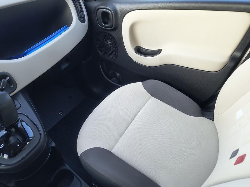 Fiat Panda (2015) 1.2 AUTOMAT NESEHNATELNÁ VERZE - fotka 38 z 47