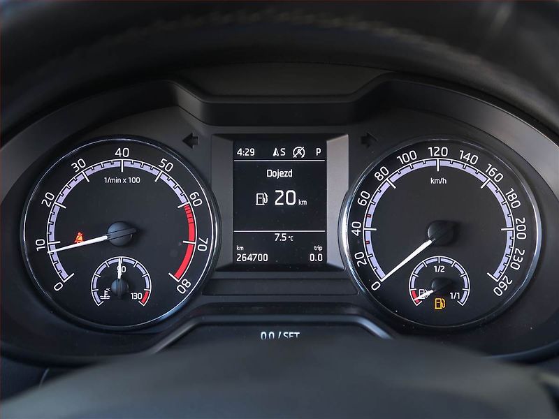 Škoda Octavia (2018) 1.5 TSI, Automat, Serv.kniha - fotka 10 z 15