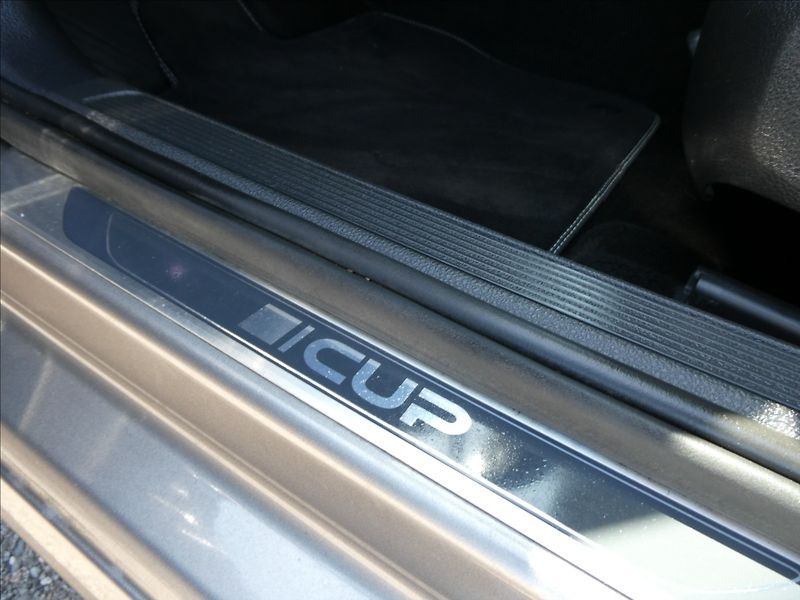 Volkswagen Golf 1,2 TSi 63kW CUP, 2.majitel - fotka 35 z 41