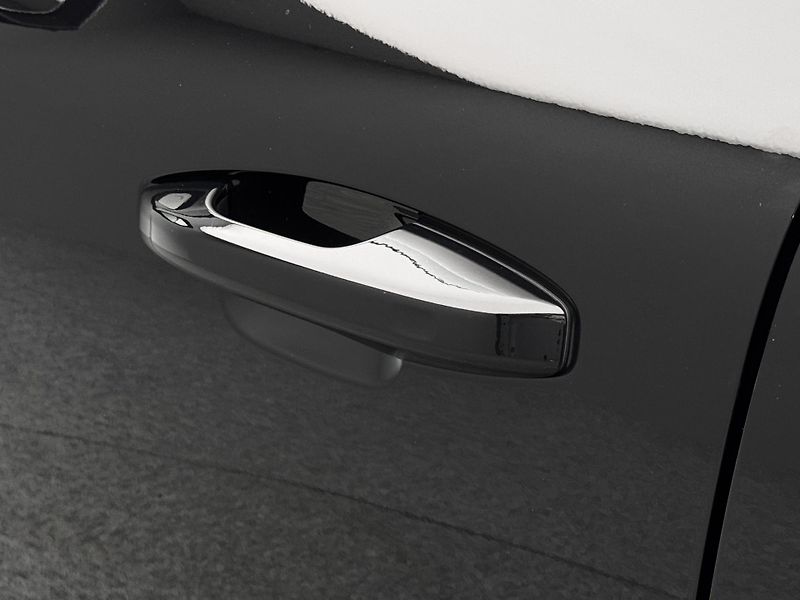 Volvo XC40 B4 DARK ULTRA REZERVACE - fotka 18 z 48