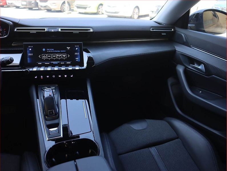 Peugeot 508 (2021) 1.5 BlueHDi, Automat, Kůže - fotka 8 z 23