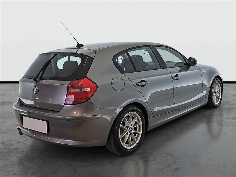 BMW Řada 1 (2011) 118d, po STK, jezdí výborně - fotka 5 z 17