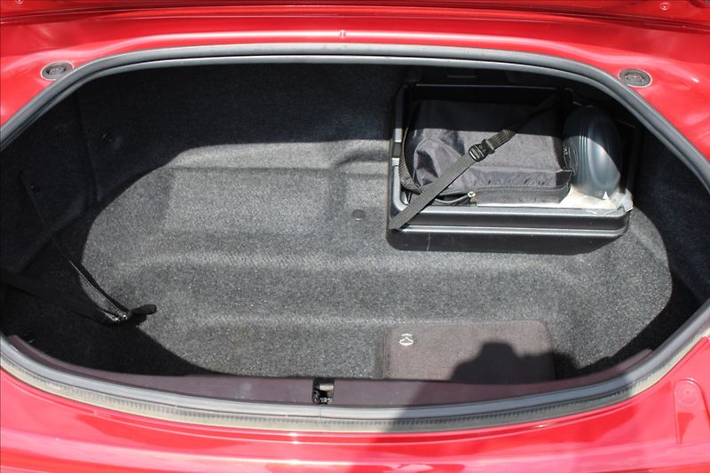 Mazda MX-5 2,0 i  RF,NOVÉ V ČR,1.MAJITEL - fotka 27 z 33