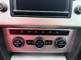 Volkswagen Passat (2015) 2.0 TDi, AC, park.asist - náhled 11
