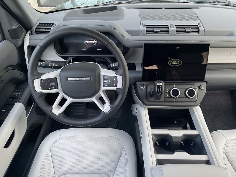 Land Rover Defender (2026) HSE X-Dynamic D350 110 - fotka 23 z 44