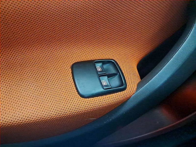 Smart Forfour (2015) 1.0, Tempomat, Vyhř. sedaček - fotka 18 z 19